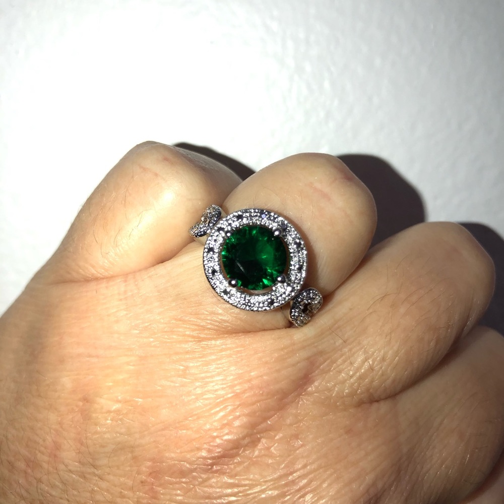 LAST ONE‼️ 925 Sterling Silver Emerald gemstone Ring - Picture 7 of 9